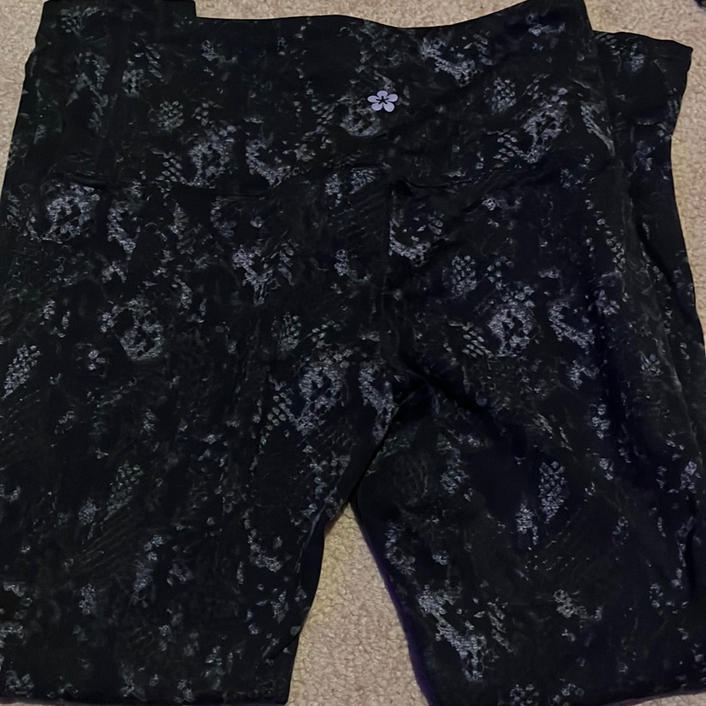 Tuff Athletic leggings size small